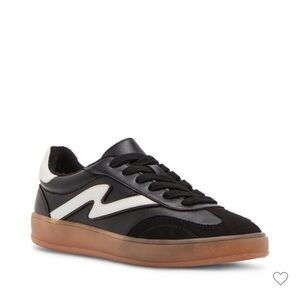 Madden Girl Giia Low-Top Sneakers 8.5 NEW